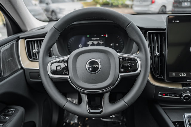 New 2026 Volvo XC60 B5 Ultra w/ Protection Package Premier AWD/4WD image 31