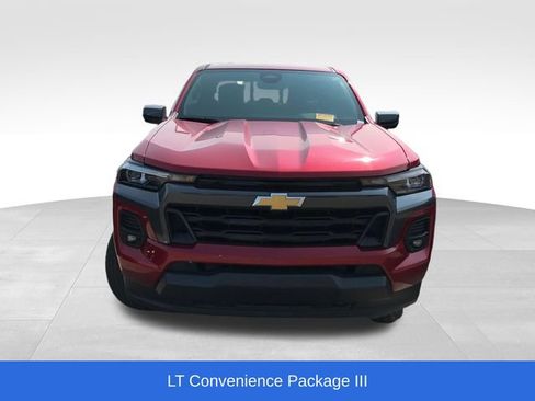 Used 2023 Chevrolet Colorado LT w/ LT Convenience Package III AWD/4WD image 7