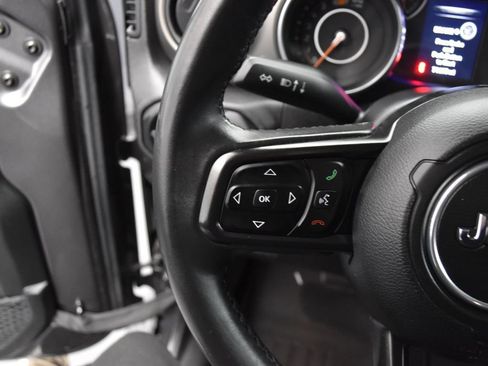 Used 2018 Jeep Wrangler Unlimited Sport S image 9