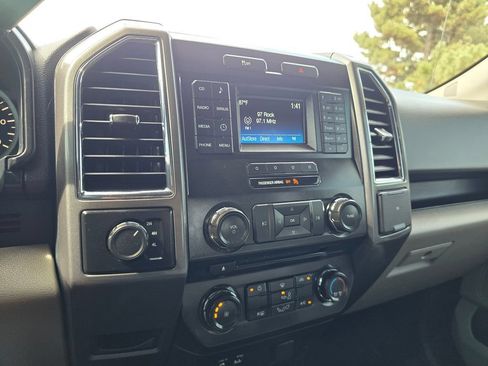 Used 2015 Ford F150 XLT AWD/4WD image 19