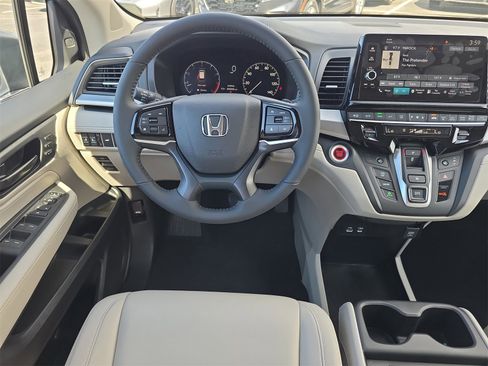New 2026 Honda Odyssey EX-L image 12