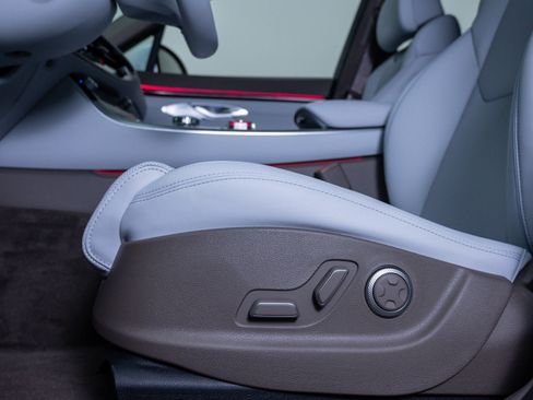 New 2026 Genesis GV70 2.5T Advanced AWD/4WD image 19