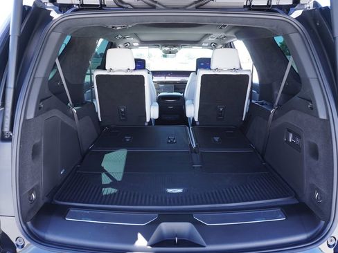 Certified 2025 Cadillac Escalade Sport Platinum image 8