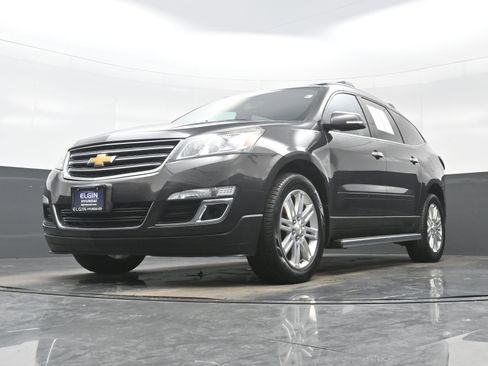 Used 2015 Chevrolet Traverse LT w/ Style and Technology Package image 27