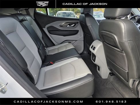 Used 2024 GMC Terrain SLT image 30