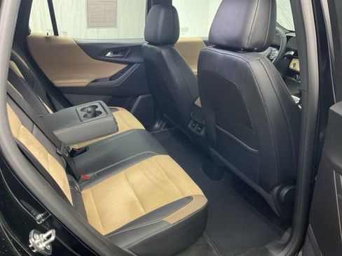 Certified 2025 Chevrolet Equinox ACTIV w/ Safety and Technology Package image 33