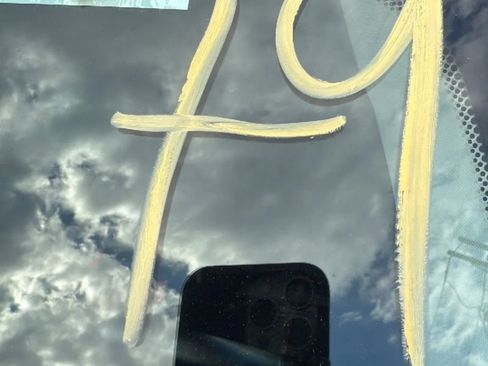 Used 2017 Jeep Renegade Latitude w/ Popular Equipment Group image 31