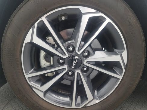 Used 2023 Kia Forte LXS FWD image 31