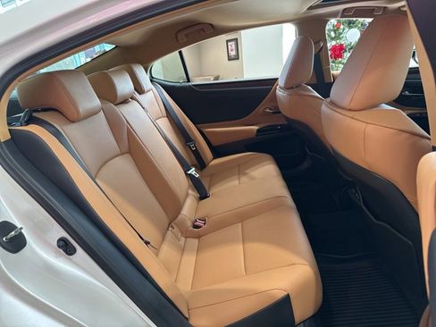 New 2025 Lexus ES 350 w/ Premium Package image 39