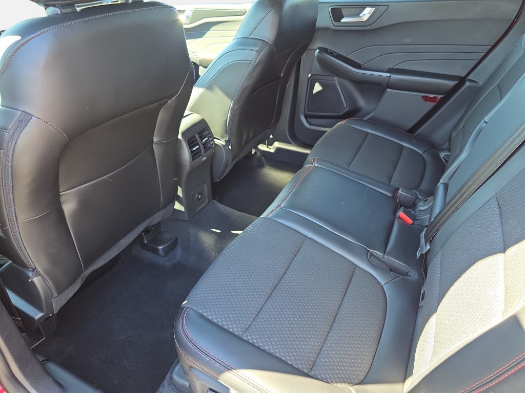 Used 2024 Ford Escape ST-Line w/ Tech Pack #1 FWD image 13