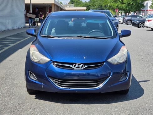 Used 2013 Hyundai Elantra GLS FWD image 2