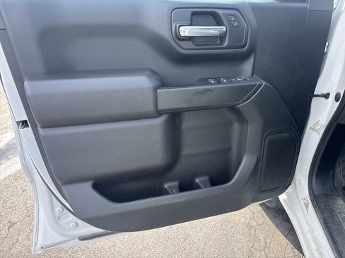 Used 2023 Chevrolet Silverado 1500 Custom image 15