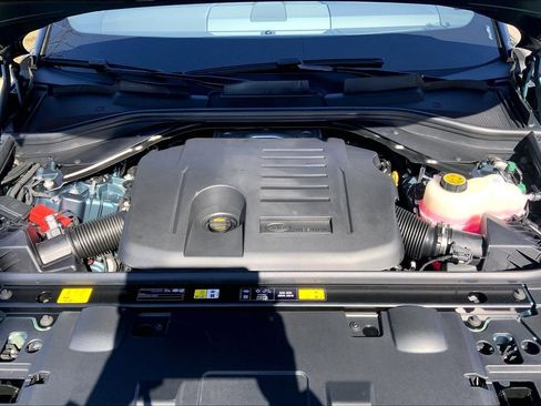 New 2026 Land Rover Range Rover Sport SE image 16