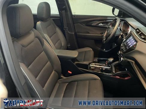 Used 2022 Chevrolet TrailBlazer RS w/ Technology Package image 21