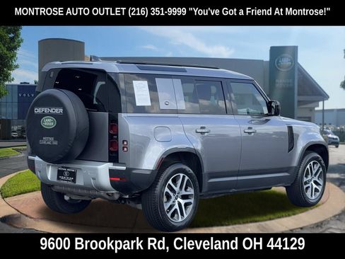 Used 2024 Land Rover Defender 110 S AWD/4WD image 4