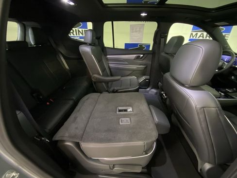 Certified 2025 Buick Enclave Sport Touring w/ Power Package FWD image 34