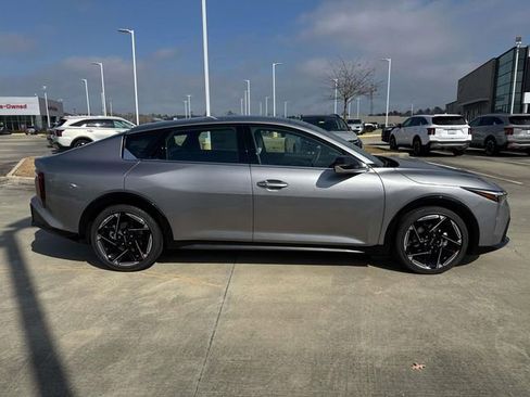 New 2026 Kia K4 GT-Line image 9