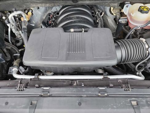 Used 2024 Chevrolet Suburban RST AWD/4WD image 13