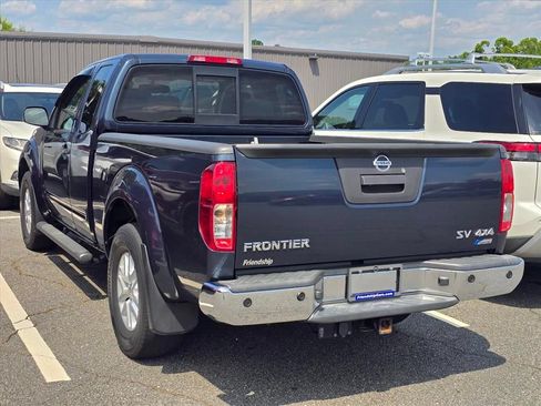 Used 2017 Nissan Frontier SV w/ SV Value Truck Package AWD/4WD image 12