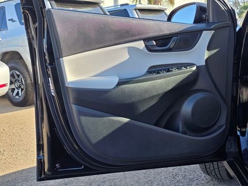 Used 2023 Hyundai Kona SEL image 20