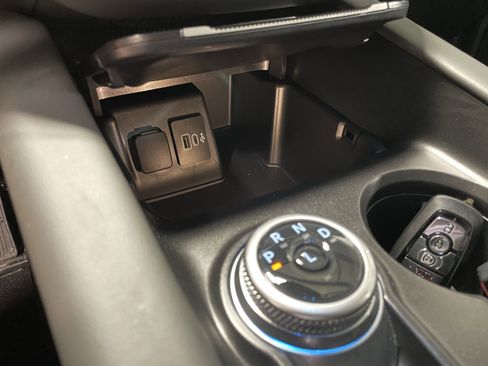 Used 2025 Ford Explorer Active w/ Active Comfort Package image 14