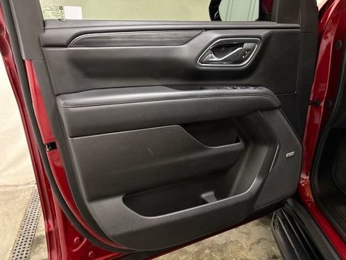 Used 2023 GMC Yukon SLT w/ SLT Premium Package AWD/4WD image 37