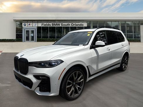 Used 2022 BMW X7 M50i AWD/4WD image 1