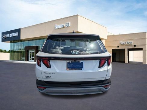 Certified 2025 Hyundai Tucson SE FWD image 5