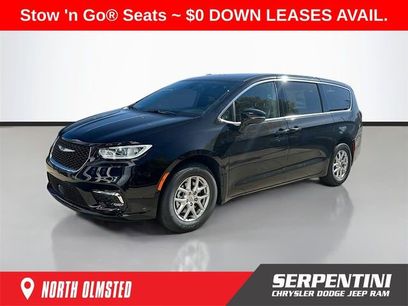 New 2026 Chrysler Pacifica Select