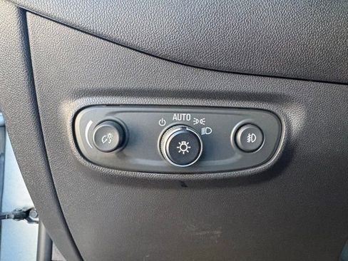 Used 2024 Chevrolet Equinox Premier image 28