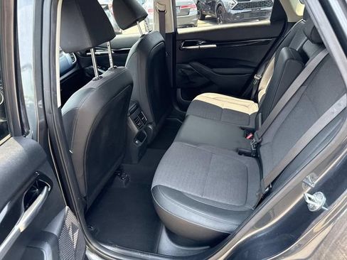 Used 2023 Kia Seltos S w/ Navigation Package FWD image 16