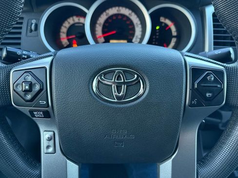 Used 2014 Toyota Tacoma 4x4 Double Cab w/ SR5 Package image 13