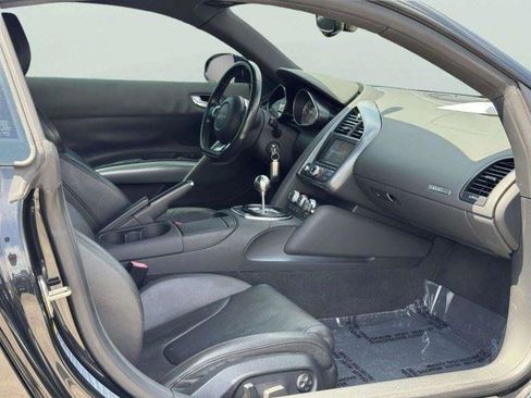 Used 2011 Audi R8 V8 AWD/4WD image 51