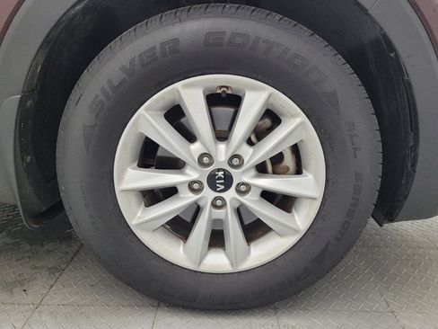 Used 2019 Kia Sorento FWD image 31