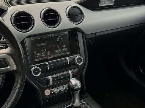 Used 2015 Ford Mustang Premium image 30