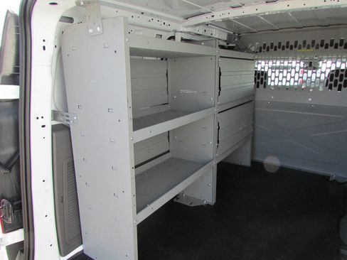 Used 2022 Ford Transit Connect XL image 21