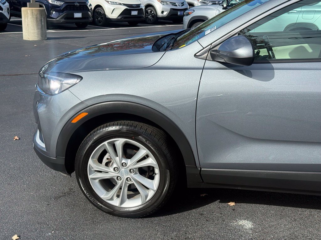 Used 2022 Buick Encore GX Preferred w/ Cold Weather Comfort Package FWD image 2