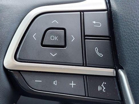 Used 2024 Toyota Highlander Platinum image 31