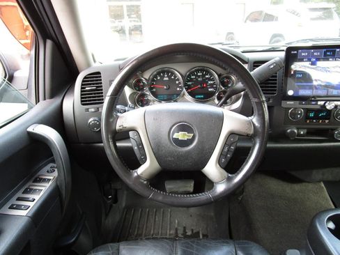 Used 2011 Chevrolet Silverado 1500 LT w/ All-Star Edition RWD image 11