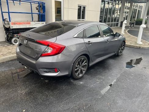 Used 2019 Honda Civic Sport image 5