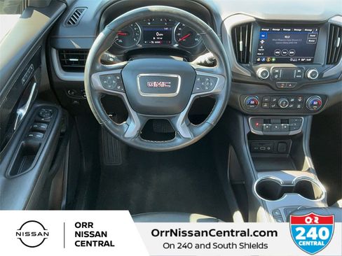 Used 2023 GMC Terrain AT4 image 14