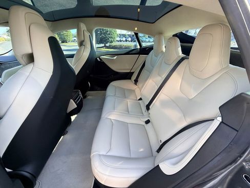 Used 2017 Tesla Model S 100D image 19