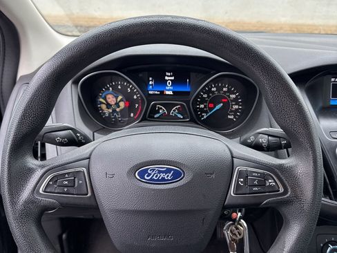 Used 2017 Ford Focus S image 4