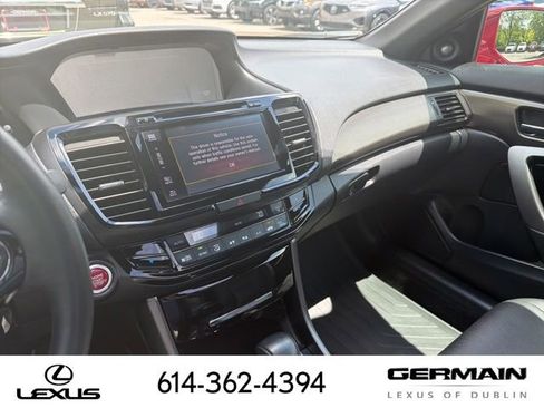 Used 2017 Honda Accord Touring image 12