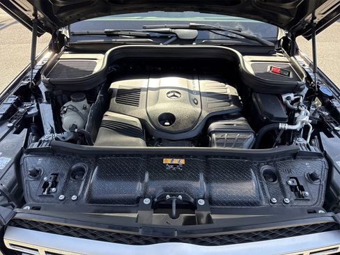 Used 2020 Mercedes-Benz GLS 450 4MATIC image 43