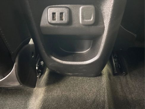 Used 2017 GMC Canyon SLT w/ Driver Alert Package image 28