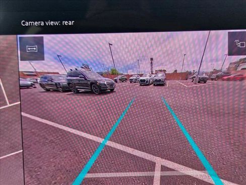 Used 2025 Audi Q5 Premium w/ Convenience Package image 14