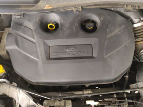 Used 2017 Ford Escape SE w/ SE Sport Appearance Package AWD/4WD image 30