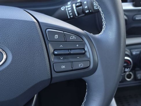 Certified 2024 Hyundai Venue Limited image 26