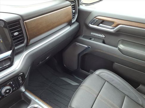 Used 2023 Chevrolet Silverado 1500 High Country w/ High Country Premium Package image 34